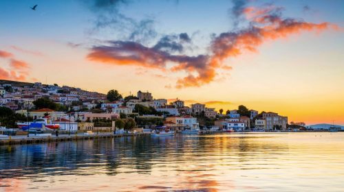 Έκπτωση 15% σε όλα: 3 νησιά που έριξαν τις τιμές για να κάνεις βασιλικές διακοπές