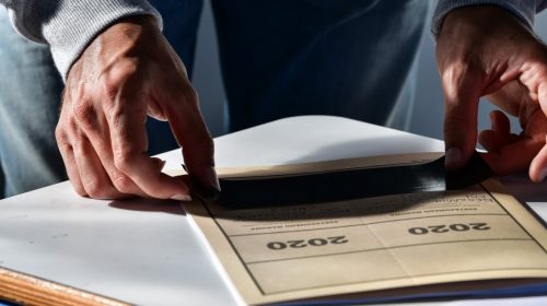 Η ακραία διαρροή θεμάτων που γκρέμισε το αδιάβλητο των πανελληνίων