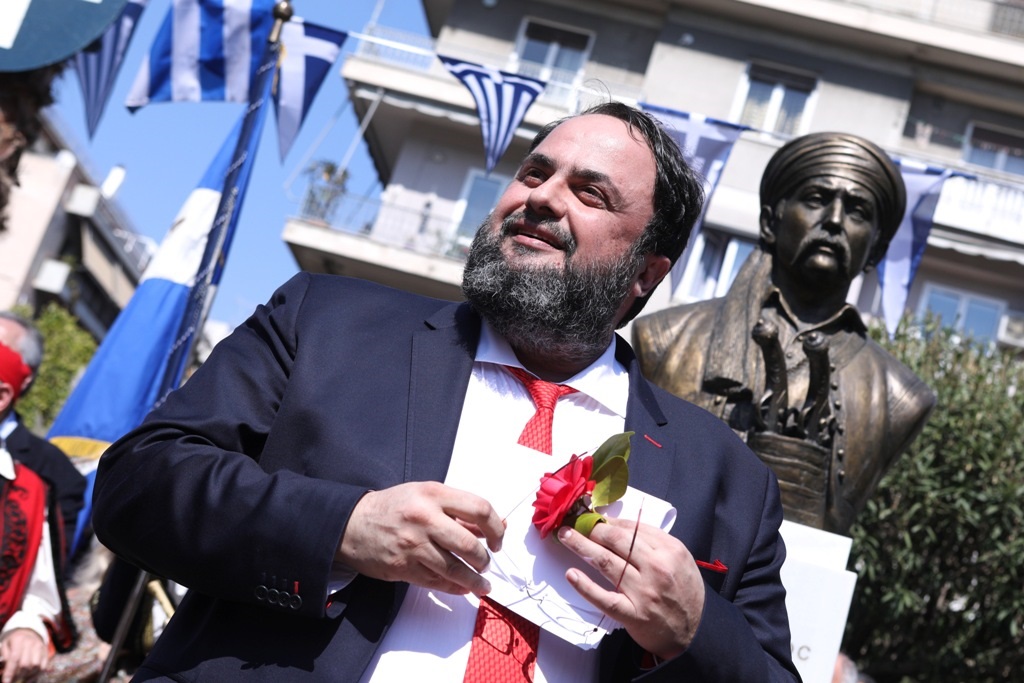 Μάγκας ο Μαρινάκης: Επιστρέφει τα χρήματα από το «Μένουμε Σπίτι» – Αντίδραση ΣΥΡΙΖΑ Μάγκας ο Μαρινάκης: Επιστρέφει τα χρήματα από το «Μένουμε Σπίτι» – Αντίδραση ΣΥΡΙΖΑ