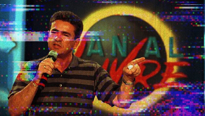 Τηλεθέαση βαμμένη με αίμα: Ο διάσημος παρουσιαστής που εξιχνίαζε τα εγκλήματα που είχε κάνει ο ίδιος Τηλεθέαση βαμμένη με αίμα: Ο διάσημος παρουσιαστής που εξιχνίαζε τα εγκλήματα που είχε κάνει ο ίδιος