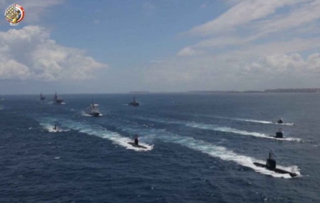 Ο αιγυπτιακός στόλος προχωρά σε μεγάλη ναυτική άσκηση στα ανοιχτά της Λιβύης Ο αιγυπτιακός στόλος προχωρά σε μεγάλη ναυτική άσκηση στα ανοιχτά της Λιβύης