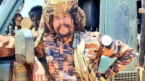 Στα χέρια της RSF ο διοικητής που καυχιόταν για χιλιάδες δολοφονίες