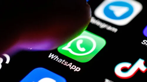 SOS: Η νέα απάτη στο WhatsApp που αδειάζει λογαριασμούς – ΜΗΝ πατήσεις αυτό το κουμπί!