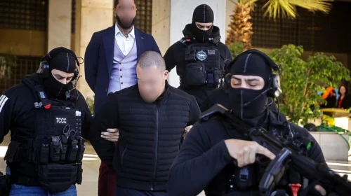 Φοινικούντα: Το δρομολόγιο του ανιψιού, οι κλήσεις «φράντζα» και ο εκτελεστής