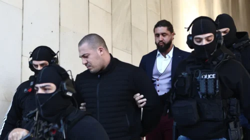 Η ώρα της κρίσης για το διπλό φονικό – Τα 30 εκατ. ευρώ, ο «φίλος» από το Κολωνάκι και οι δύο γυναίκες-μυστήριο