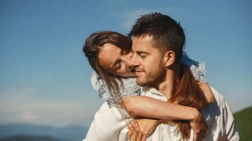 Τέλος ο Γενάρης! Δες πώς θα σε βρει η 1η Φεβρουαρίου ανάλογα με το ζώδιό σου. (Οι Ταύροι μάλλον κοιμούνται ακόμα)