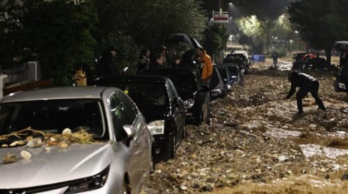 Δύο νεκροί και βιβλική καταστροφή στην Αττική – Πού χτυπάει τώρα η κακοκαιρία