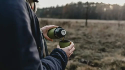 Έπινε καφέ 20 χρόνια στο ίδιο θερμός και δεν φανταζόταν ότι αυτό τον σκότωνε