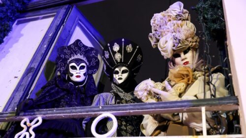 Τι λένε τα άστρα για το αποκριάτικο τριήμερο; (Ναι, ρωτάμε σοβαρά)