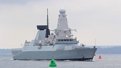 Η Βρετανία στέλνει το αντιτορπιλικό HMS Duncan στην Κύπρο