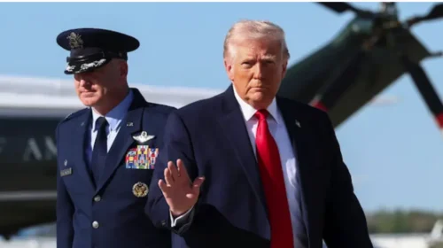 Ο Τραμπ ρίχνει τελεσίγραφο: «Όποιο ιρανικό πλοίο σπάσει το μπλόκο, βουλιάζει»