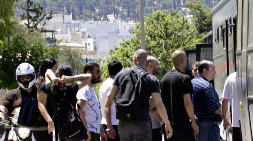 ΟΠΕΚΕΠΕ: Τρεις μέσα, τρεις σε κατ’ οίκον – «Δεν έκανα τίποτα παράνομο» λένε όλοι