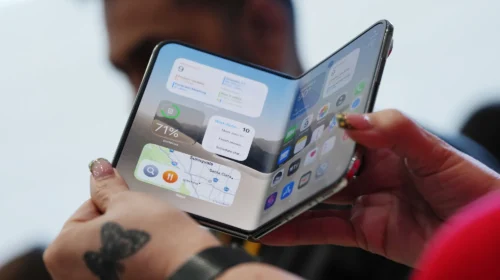 Το νέο αναδιπλούμενο στοίχημα της Apple… κάνει «κρακ»