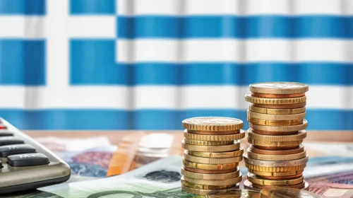 Τι φέρνει ο νέος προϋπολογισμός: Αυξήσεις, δώρο Χριστουγέννων στο Δημόσιο και “κούρεμα” φόρων