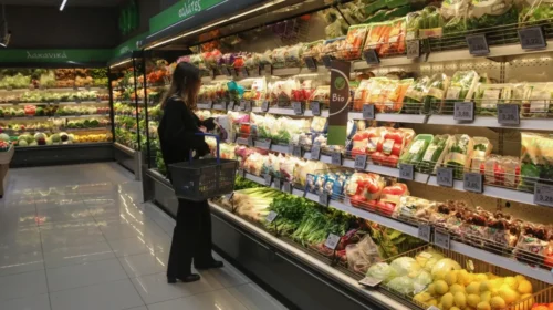 Έρχεται το νέο voucher έως 1.000 ευρώ για ψώνια με επιλογή